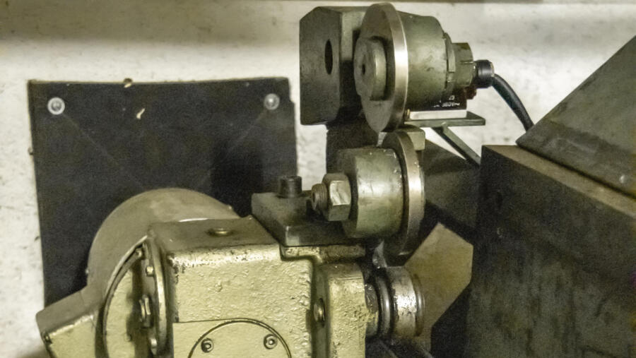 Biegemaschine Typ 69-M-6/1: Scherenkopf der elektrischen Schere